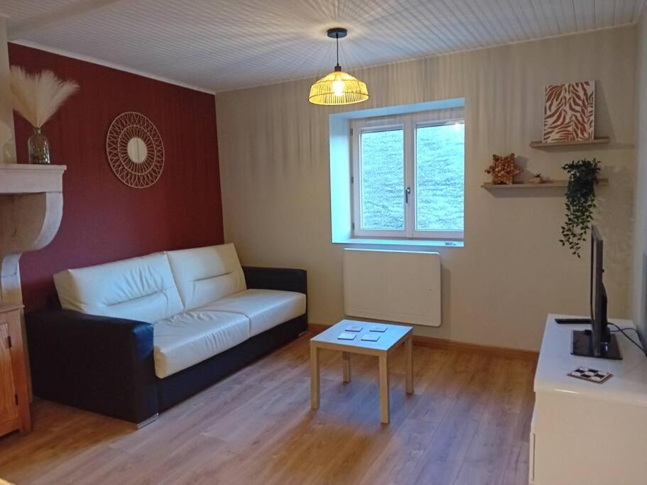 Petite Maison En Pierre Au Calme Avec Exterieur Montbellet Exterior foto